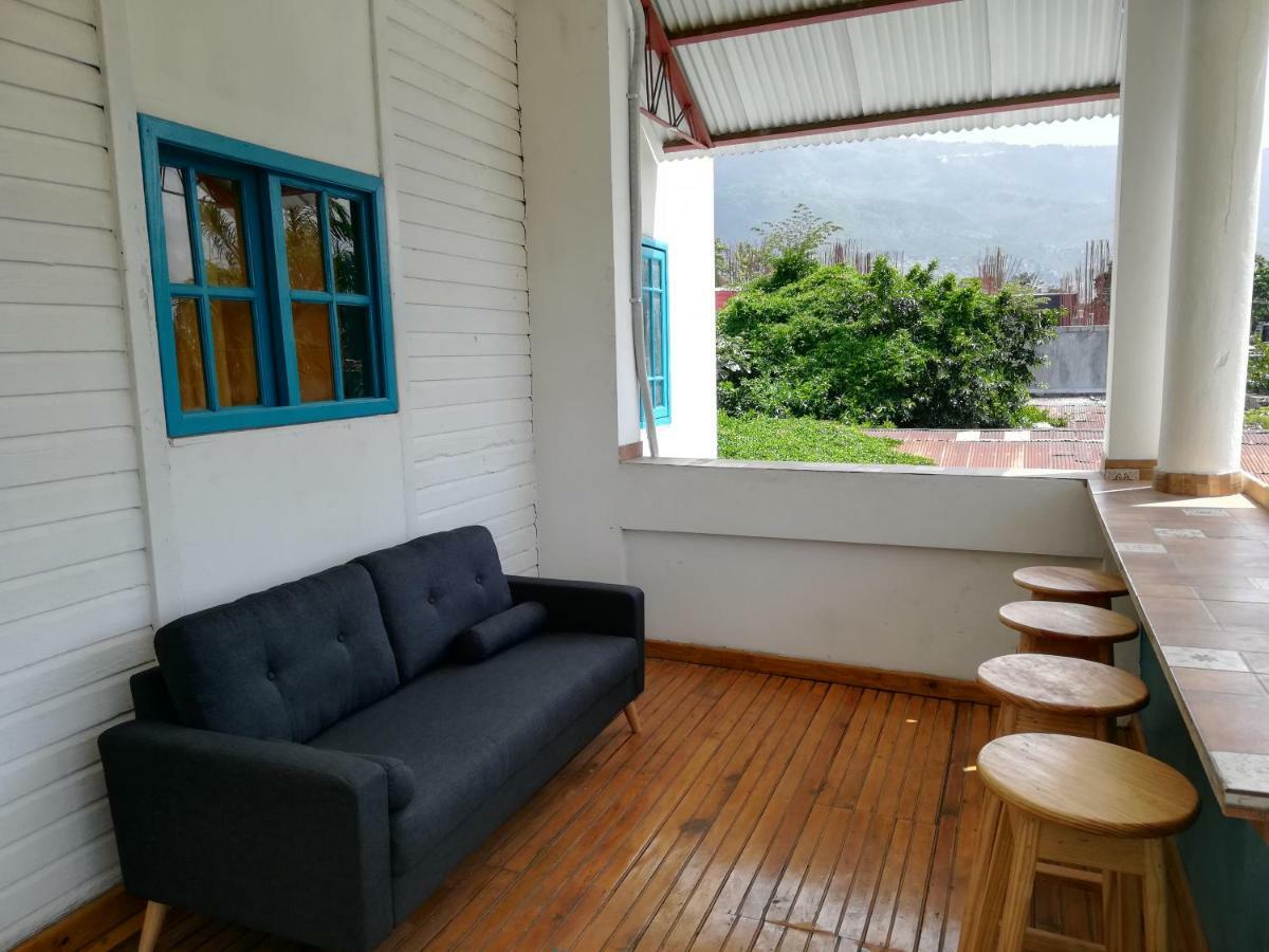 Park Hostel ポルトープランス エクステリア 写真